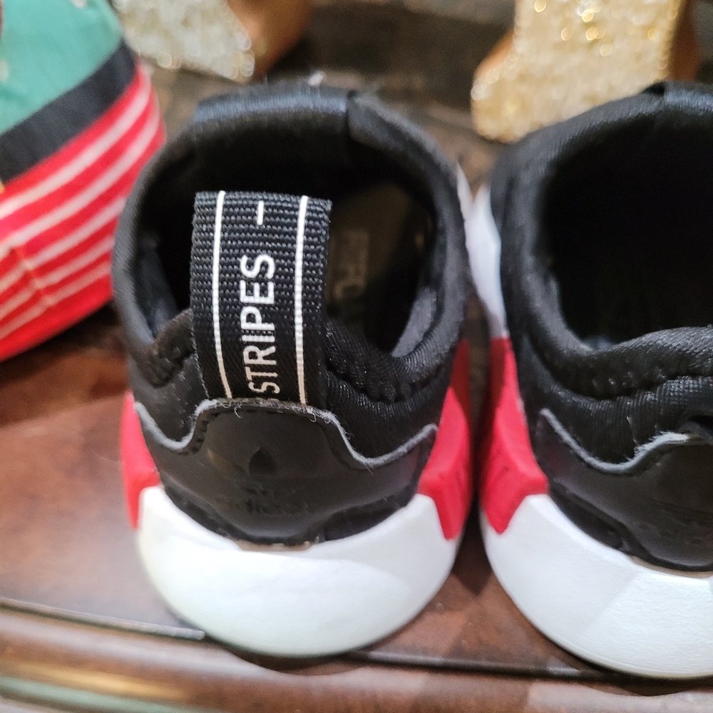 Adidas baby shoes - Picture 2 of 4